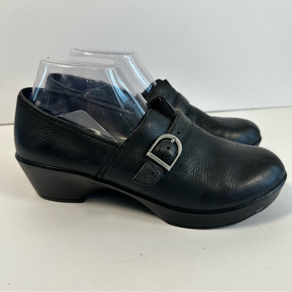 SOLD Dansko Black Leather Mary Jane Clogs Size 39 US 8.5 Casual Comfort Slip On - Picture 1 of 10